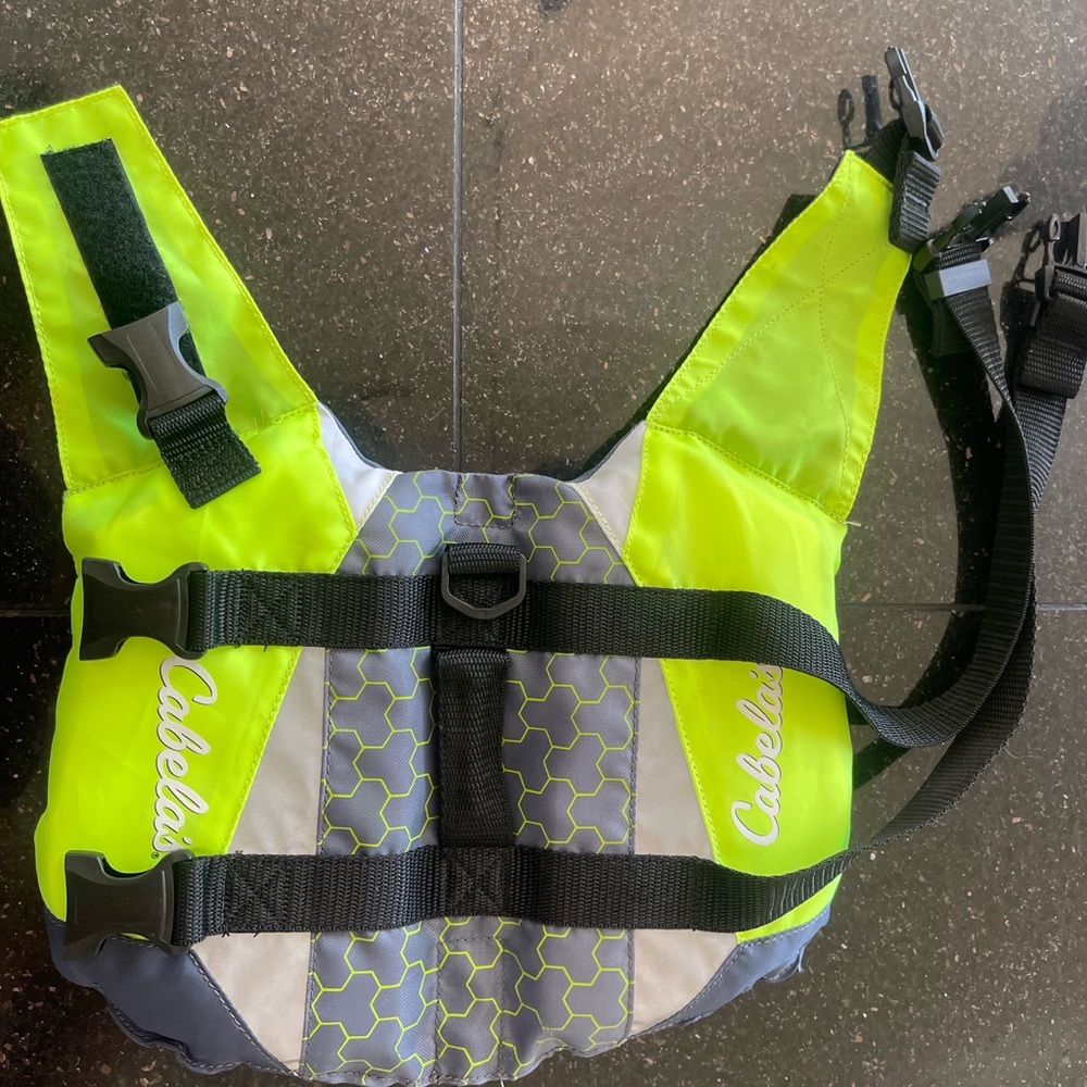 Cabela’s X small dog life vest XS